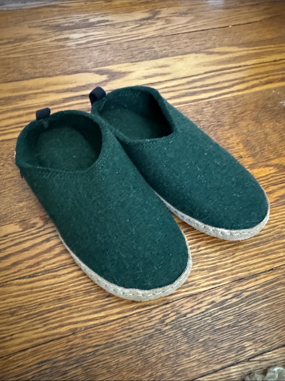 Women's Felt Slip-On Clog in Dark Green